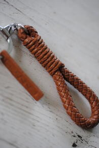 CEANNIS - CAMPER KEY RING - CAMEL