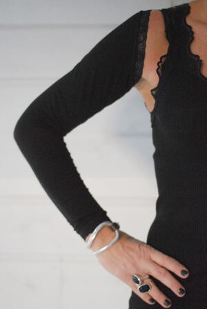 ACCESSOARER - ANDRA ACCESSOARER - WONDERSLEEVS - SVART MED SPETSKANT
