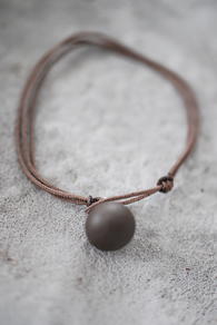LOUISE KRAGH - ARMBAND PÄRLA - BRUN