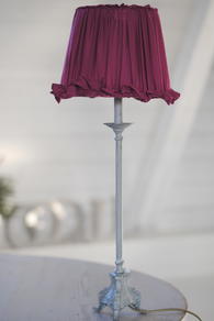 LAMPSKÄRM MED FRILL - CERISE - LITEN