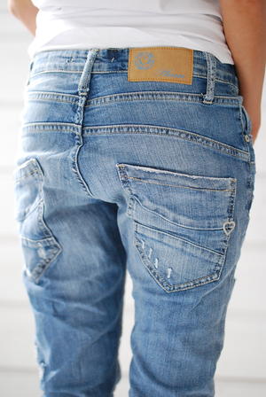 PLEASE JEANS LJUS DENIM