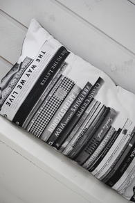KUDDE - BOOKS - 40x70 CM