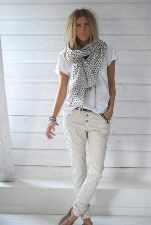 PLEASE JEANS - CREMA